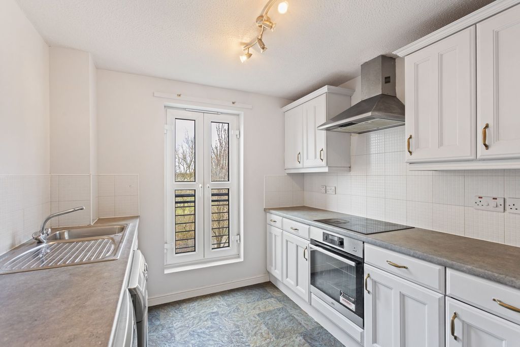 Additional image 3 of 3 bed flat for saleCanavan Court, Falkirk FK2