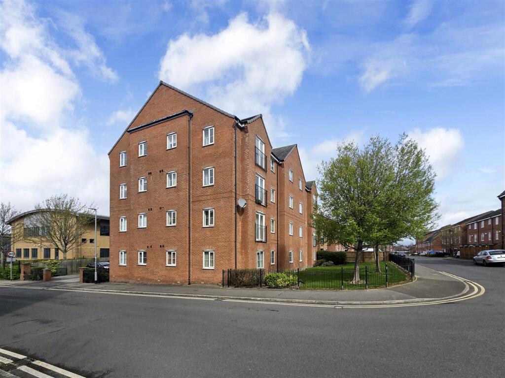 Chapman Road, Thornbury, Bradford