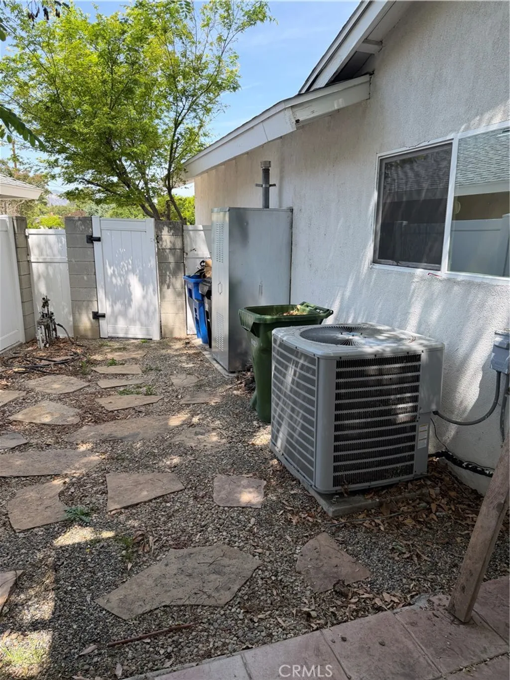 9401 Elsie Avenue, Northridge, CA 91324