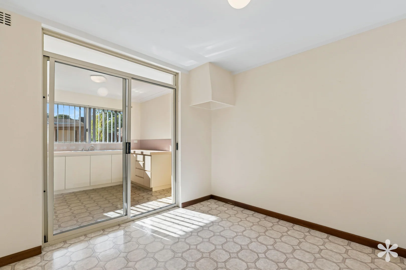 Additional image 5 of 13 Melinga Court, Karawara WA 6152