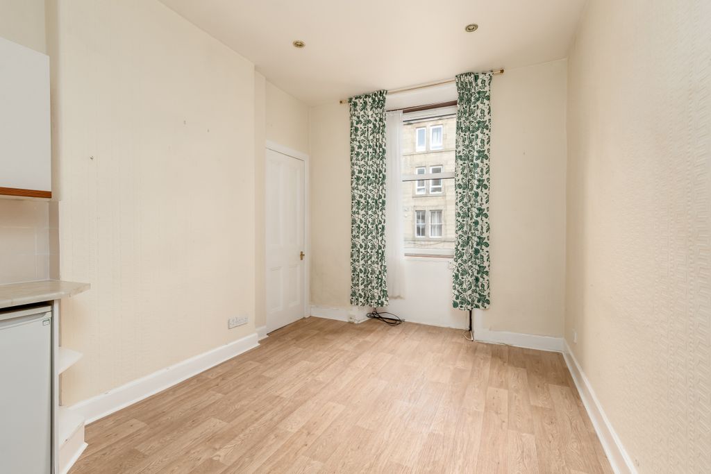 Additional image 2 of 1 bed flat for sale10, 1F2, Wardlaw Street, Edinburgh EH11
