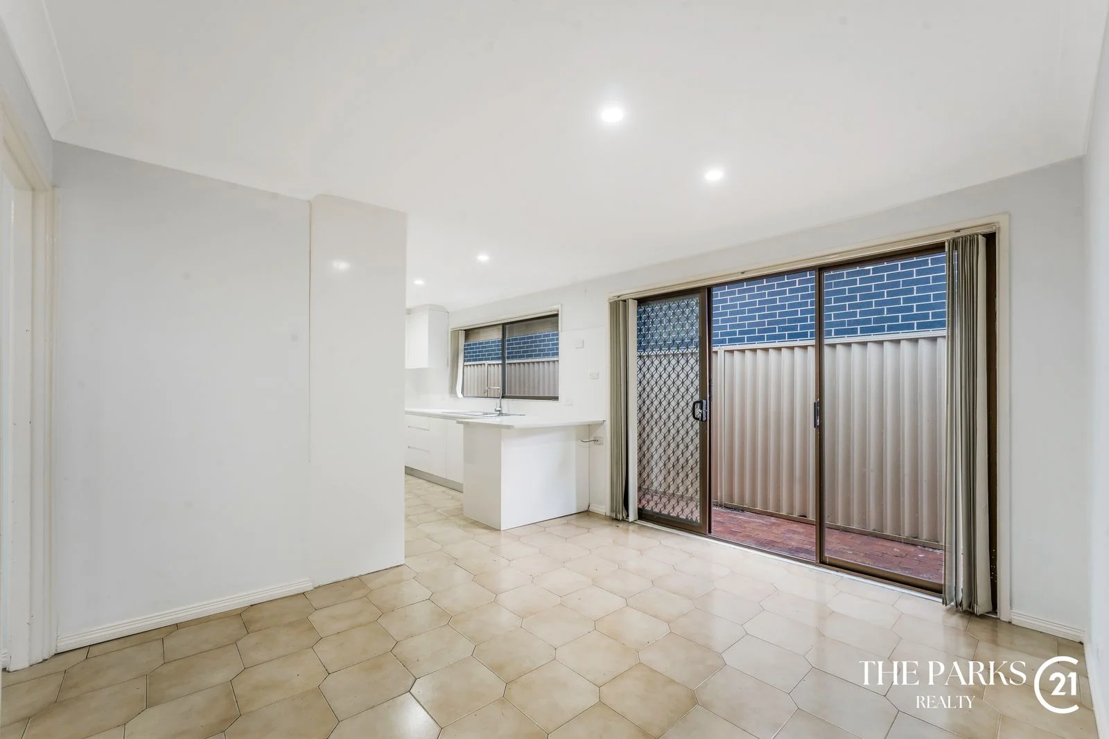 Additional image 6 of 2 Glenfern Crescent, Bossley Park NSW 2176