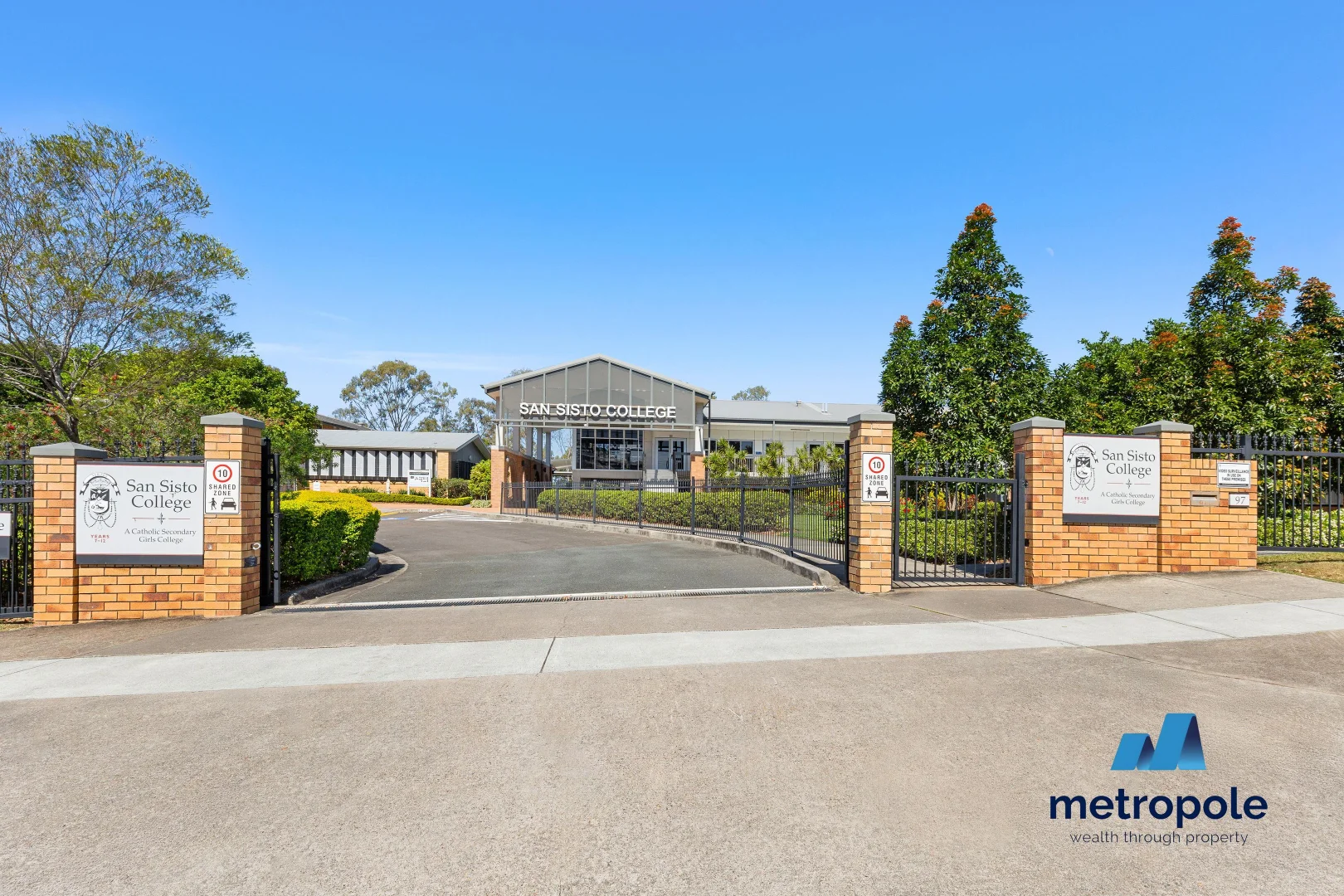 Additional image 11 of 4 Favius Avenue, Seven Hills QLD 4170