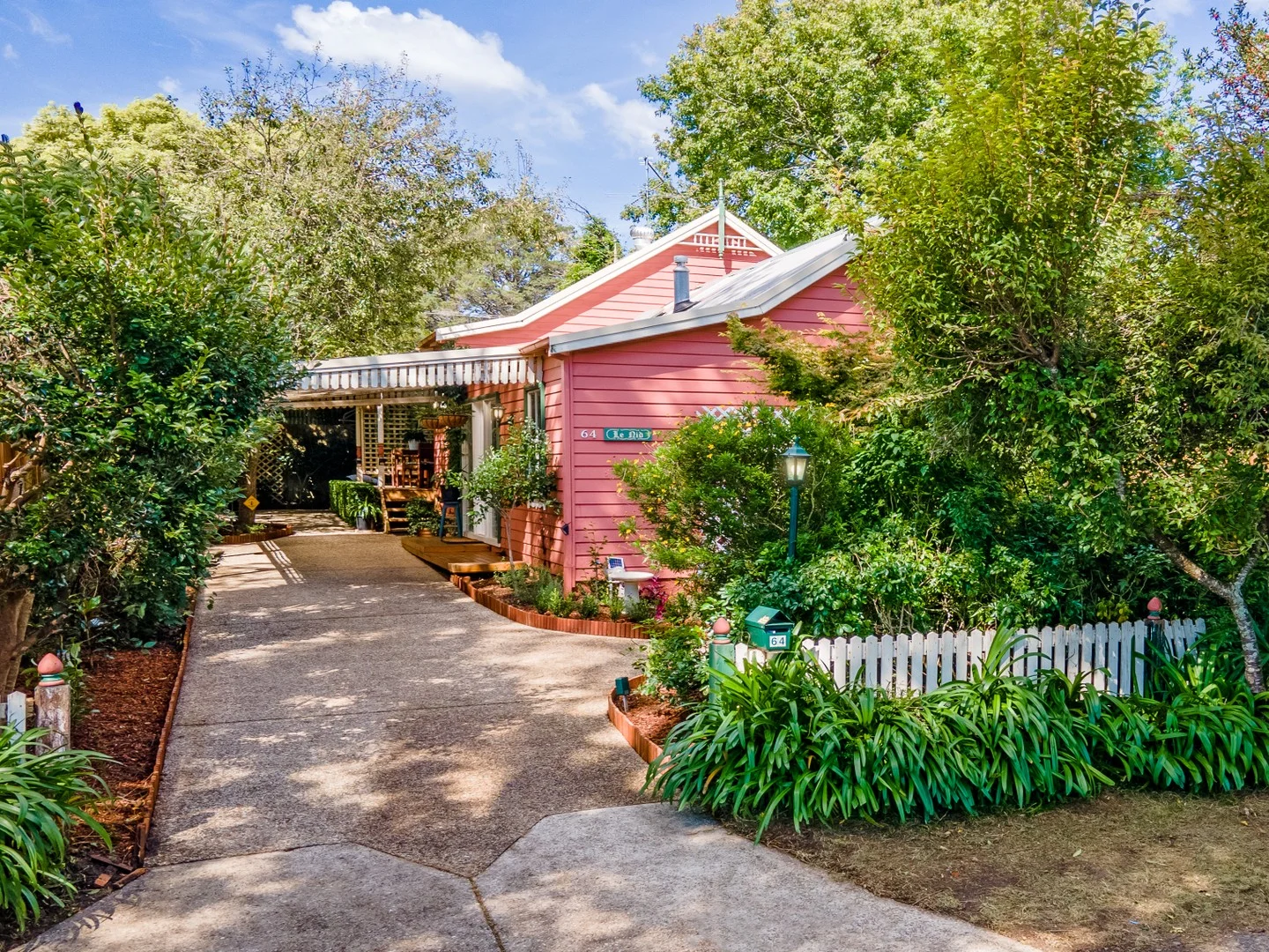 64 Waratah Avenue, Katoomba NSW 2780