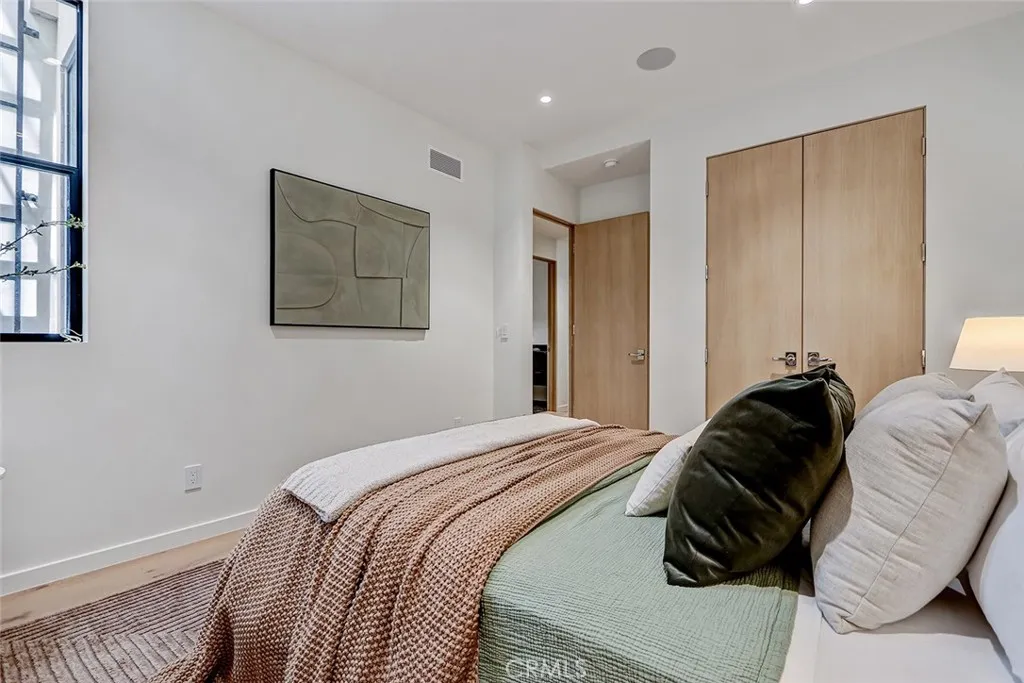 Additional image 26 of 315 25th, Manhattan Beach, CA 90266