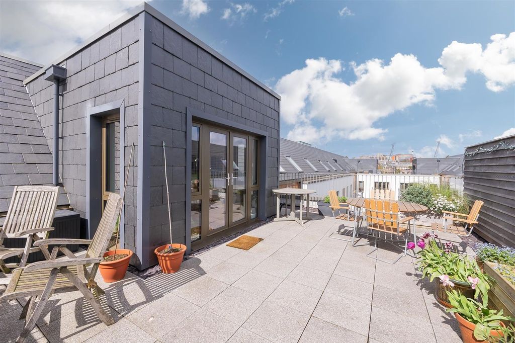 Additional image 6 of 3 bed flat for saleRope Walk, Hope Quay Rope Walk BS1