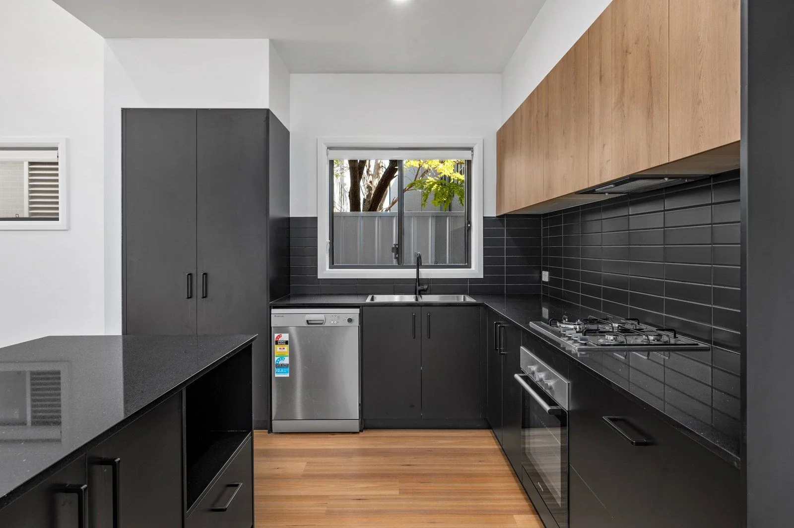 Additional image 3 of 127B Lawson Street, Hamilton NSW 2303