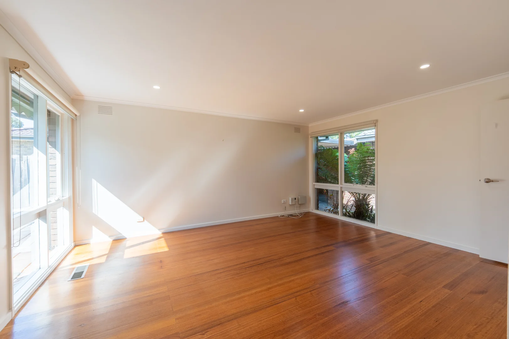 Additional image 7 of 35 Roycroft Avenue, Mill Park VIC 3082