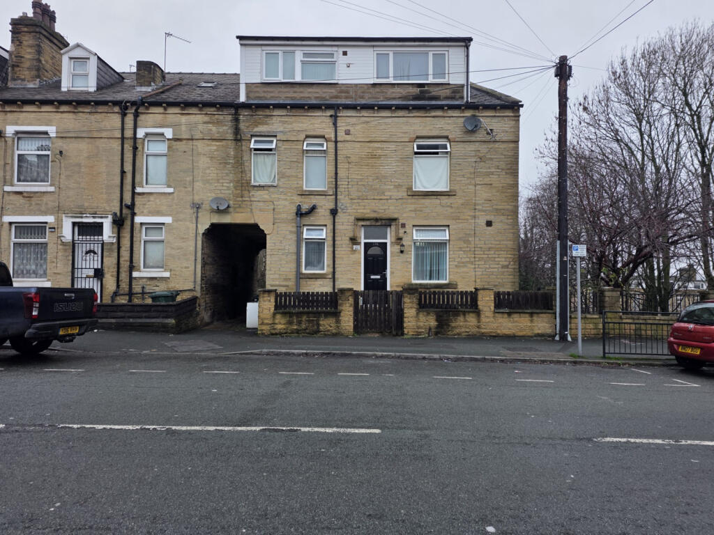Dirkhill Road, BD7 1QR