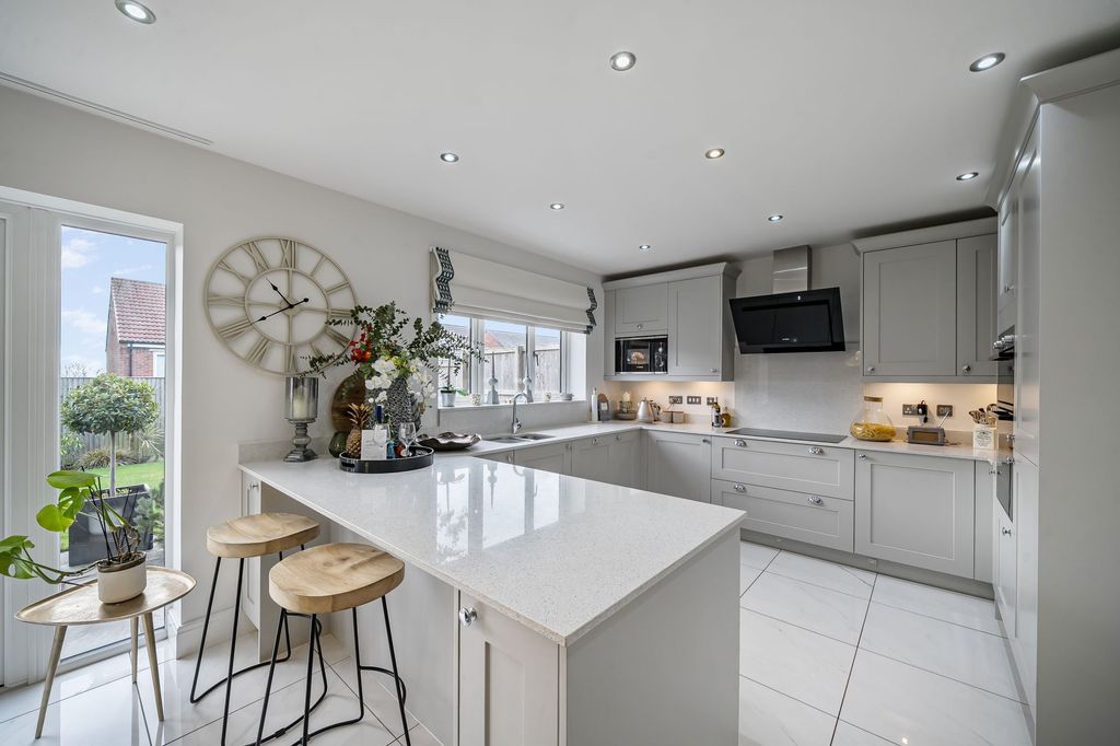 Additional image 9 of 5 bed detached house for saleWillow Drive, Harrogate HG3