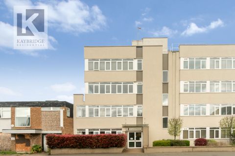 East Street, Kingshott House KT17