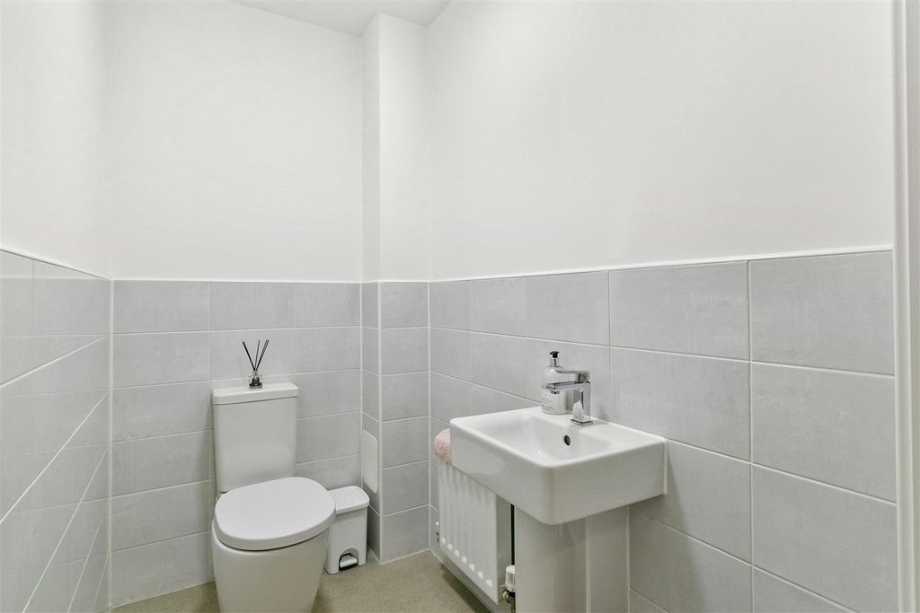 Additional image 10 of 4 bed detached house for saleQueen Mary Crescent, Clydebank G81