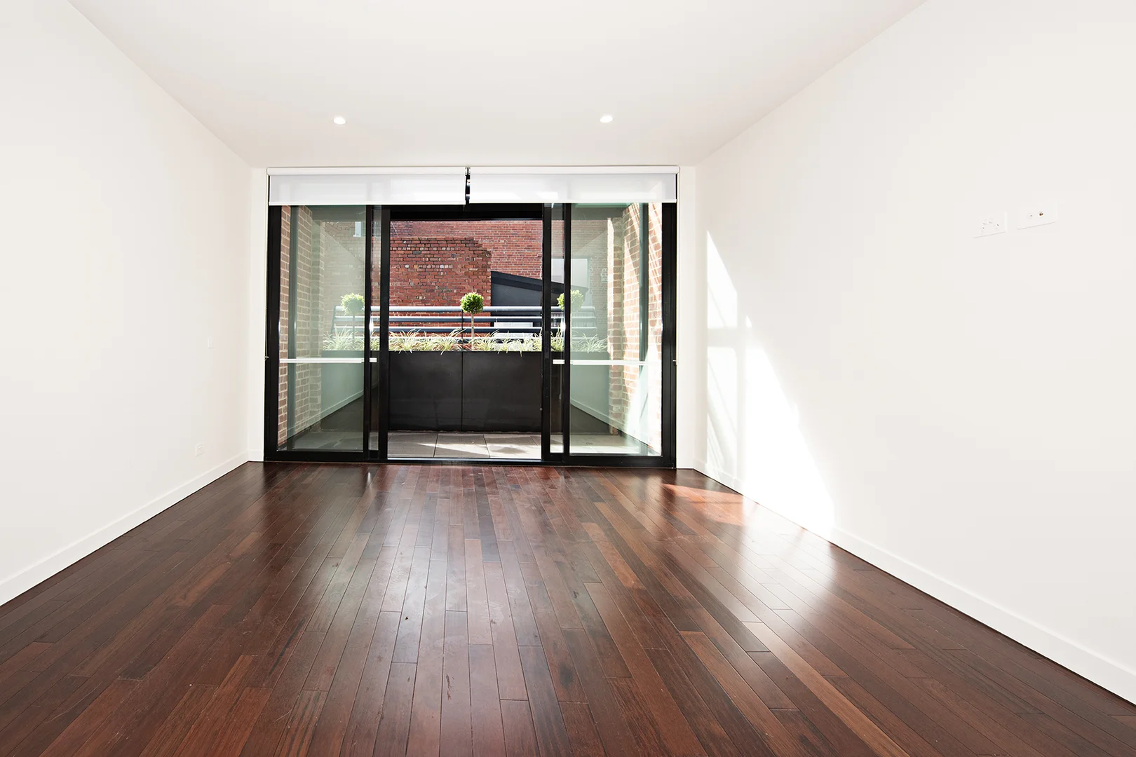2/5 Ruddock Close, Prahran VIC 3181 photo 5