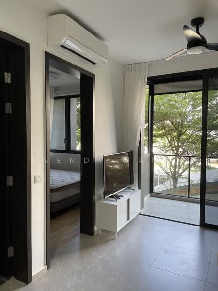2 Woodleigh Lane photo 5