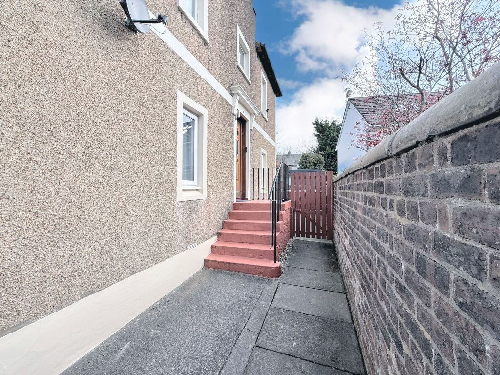 Additional image 2 of 2 bed flat for saleComely Place, Falkirk FK1
