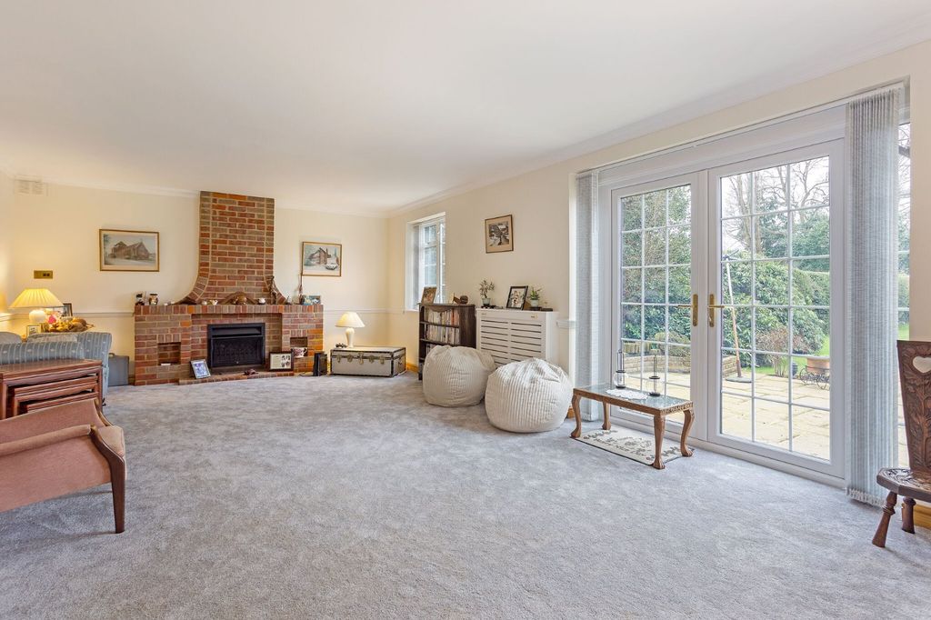 Additional image 10 of 7 bed detached house for saleWilton Crescent, Beaconsfield, Buckinghamshire HP9