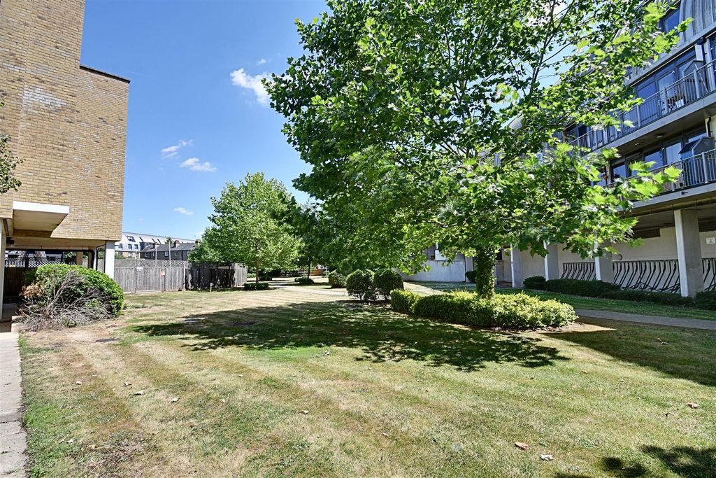 Additional image 12 of 2 bed flat for saleElder Court, Hertford SG13