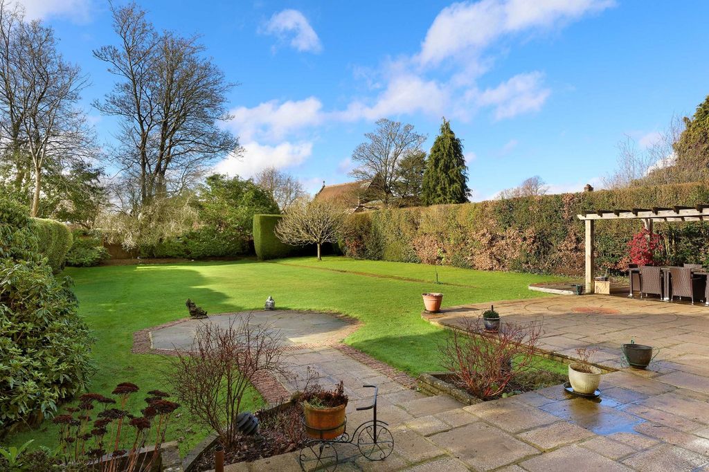 Additional image 13 of 7 bed detached house for saleWilton Crescent, Beaconsfield, Buckinghamshire HP9