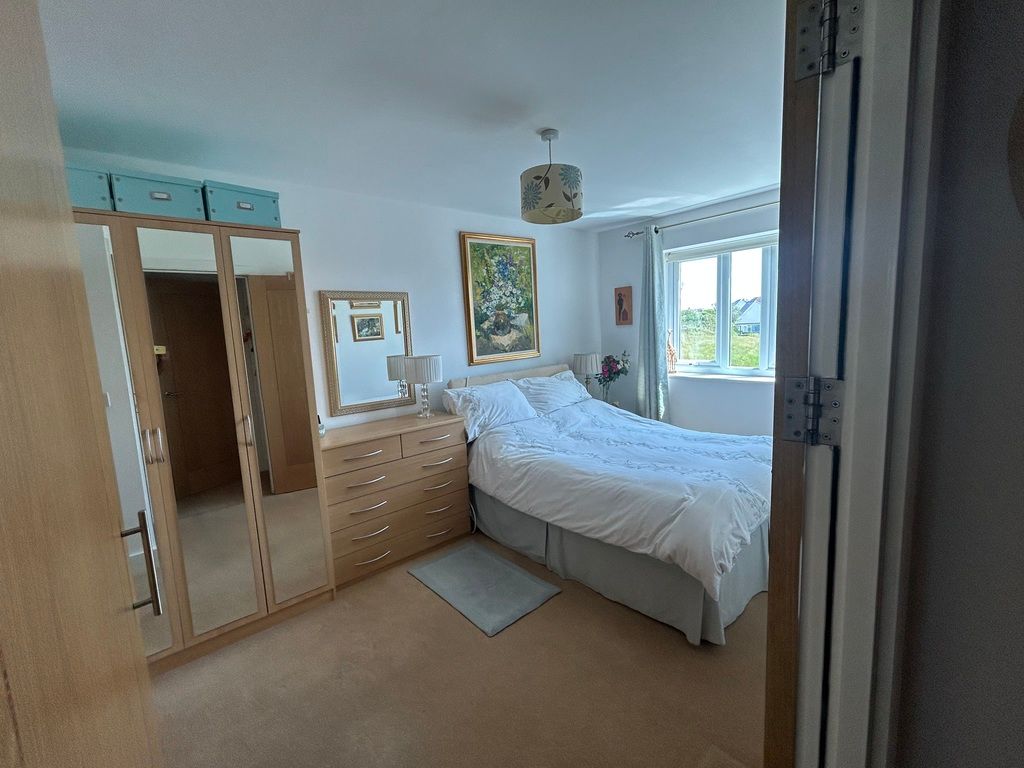 Additional image 12 of 2 bed flat for saleCove House, Locks Common Road, Porthcawl CF36
