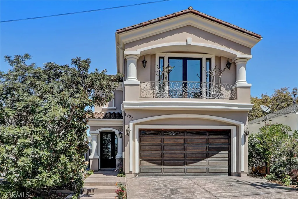 1907 Voorhees Ave, Redondo Beach, CA 90278 photo 2