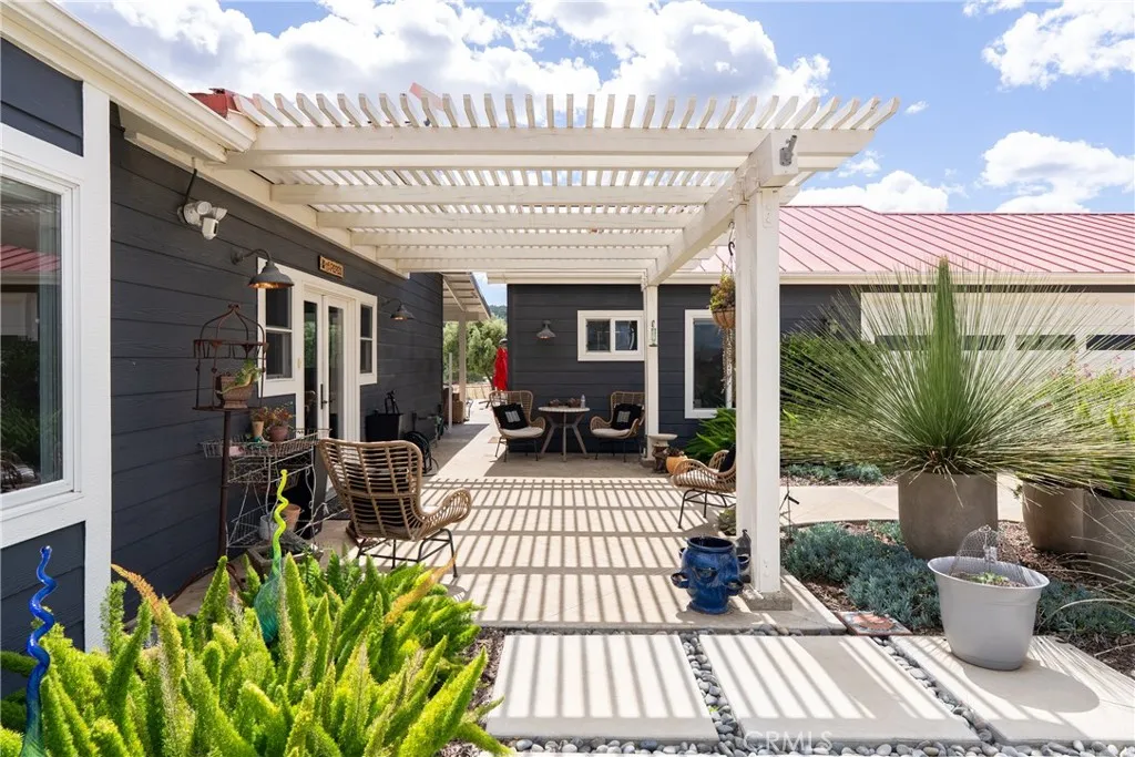 Additional image 120 of 2325 Bella Tierra Pl, Paso Robles, CA 93446