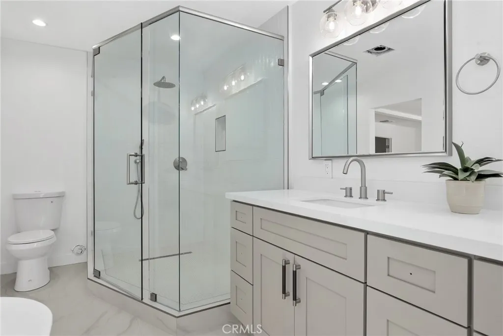 Additional image 57 of 23312 Ostronic Dr, Woodland Hills, CA 91367