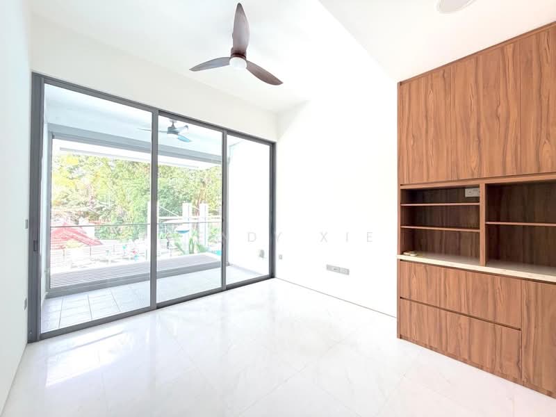1 Taman Warna photo 2