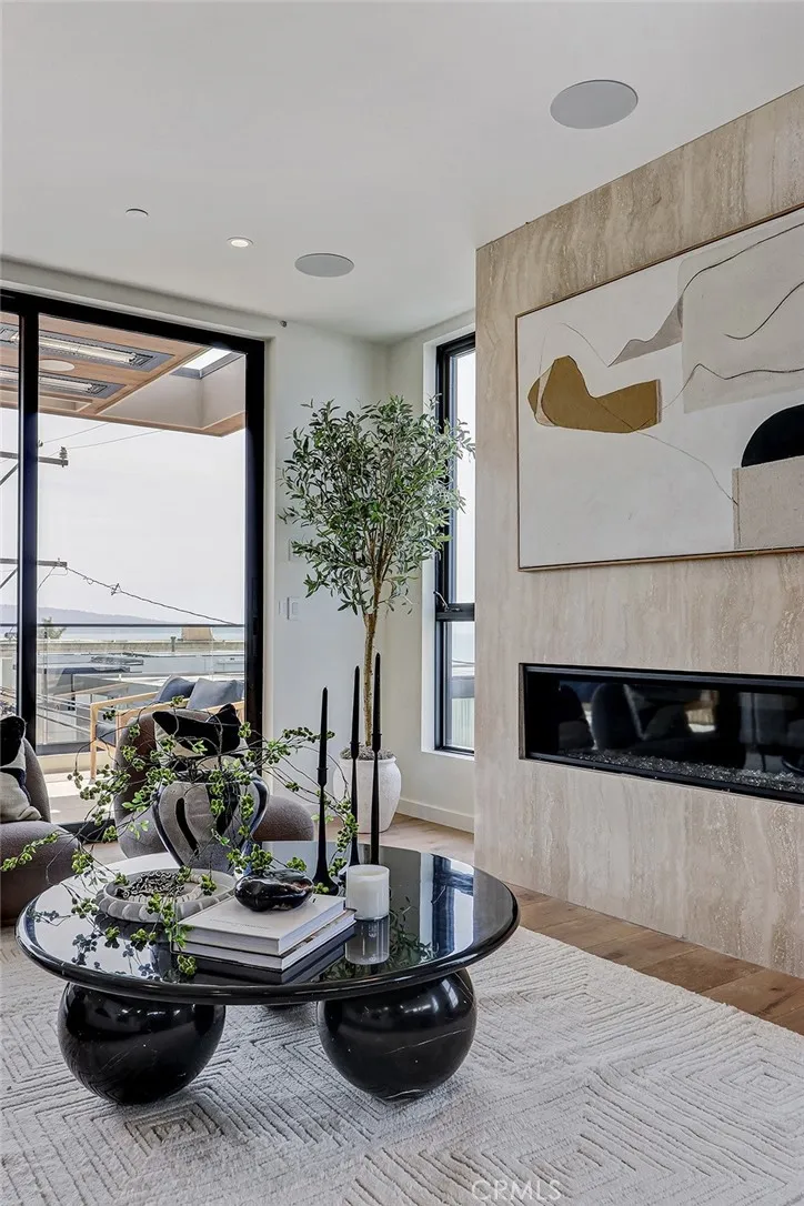 Additional image 101 of 315 25th, Manhattan Beach, CA 90266