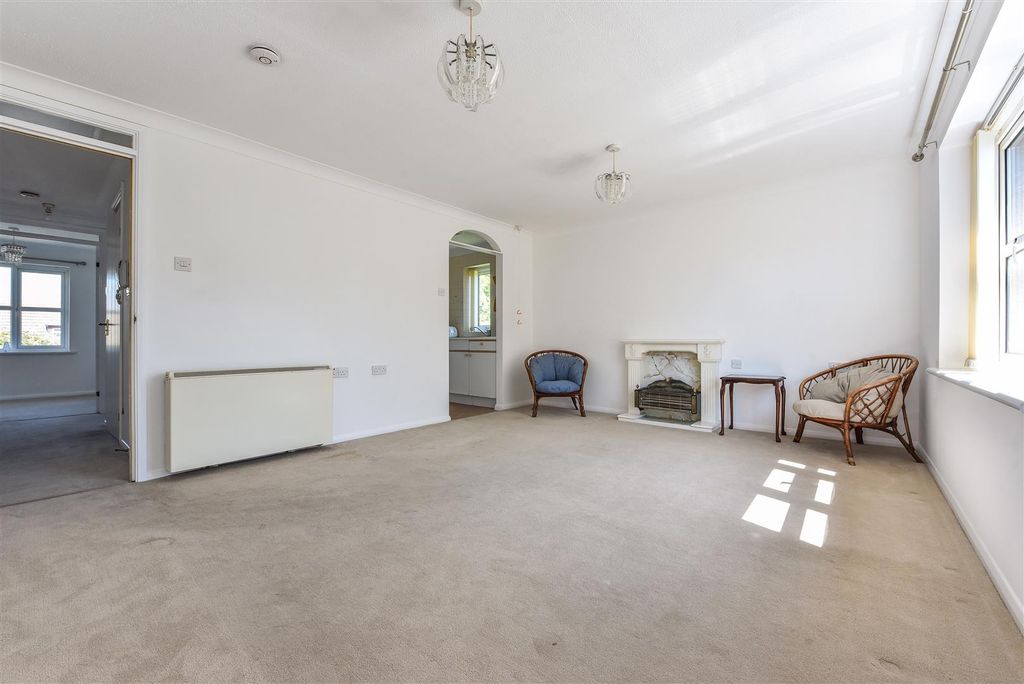 Additional image 5 of 2 bed flat for saleWindmill Court, East Wittering, Chichester PO20
