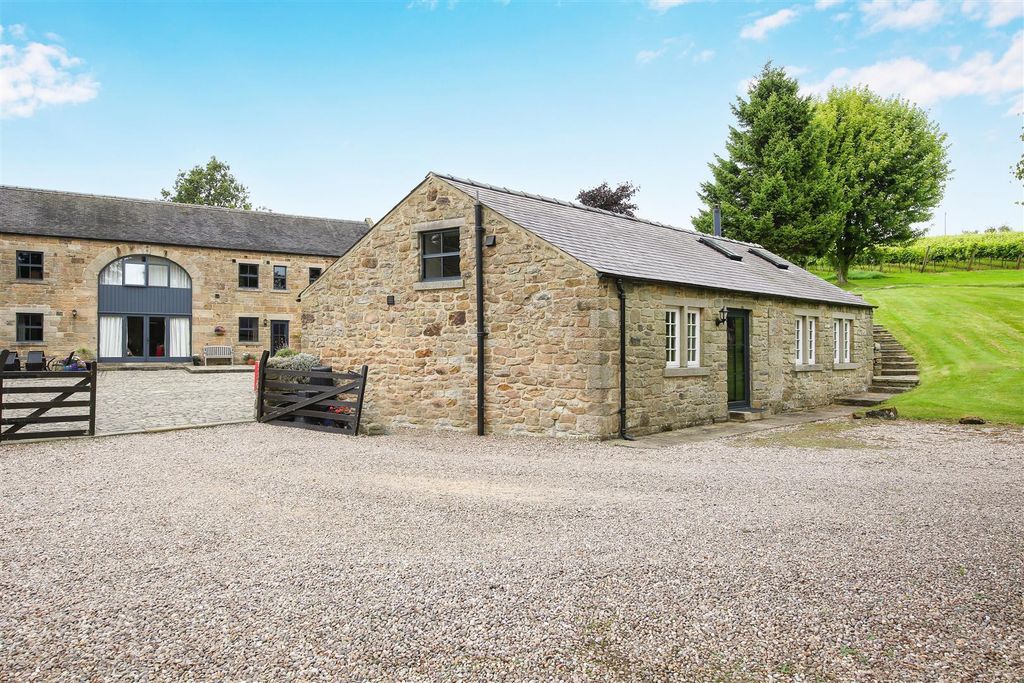 Additional image 59 of 13 bed property for saleCuckoostone Grange Farm, Chesterfield Road Matlock Moor, Matlock DE4