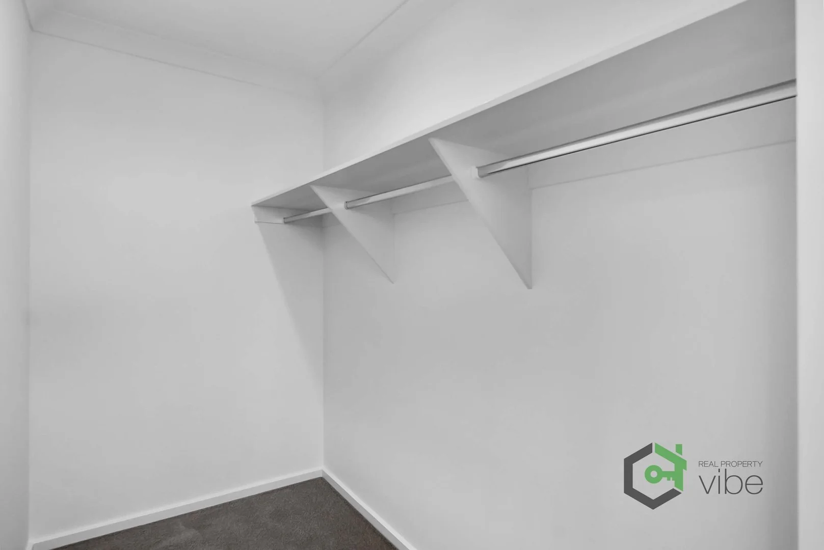 Additional image 12 of 15 Kendall Street, Walloon QLD 4306