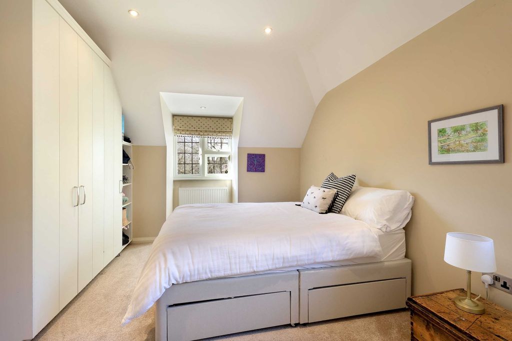 Additional image 14 of 5 bed detached house for saleWestfield Road, Beaconsfield HP9