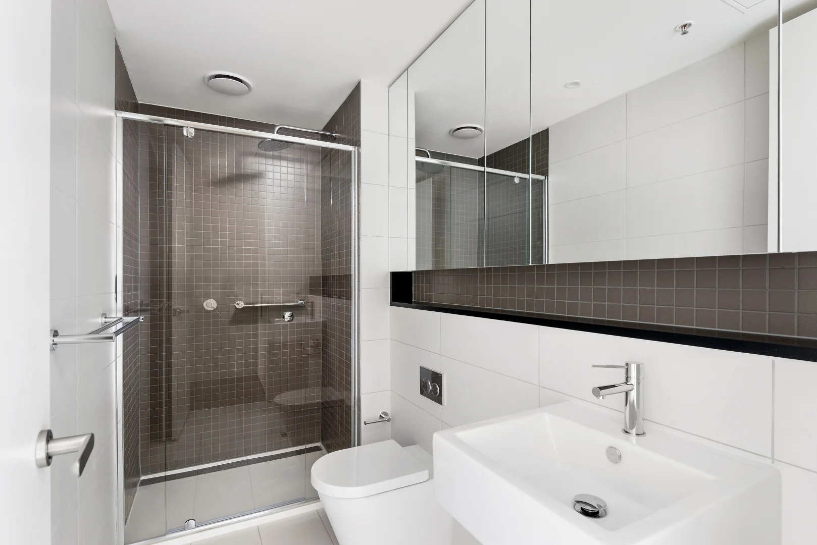 Additional image 5 of 211/3 Tannock Street, Balwyn North VIC 3104