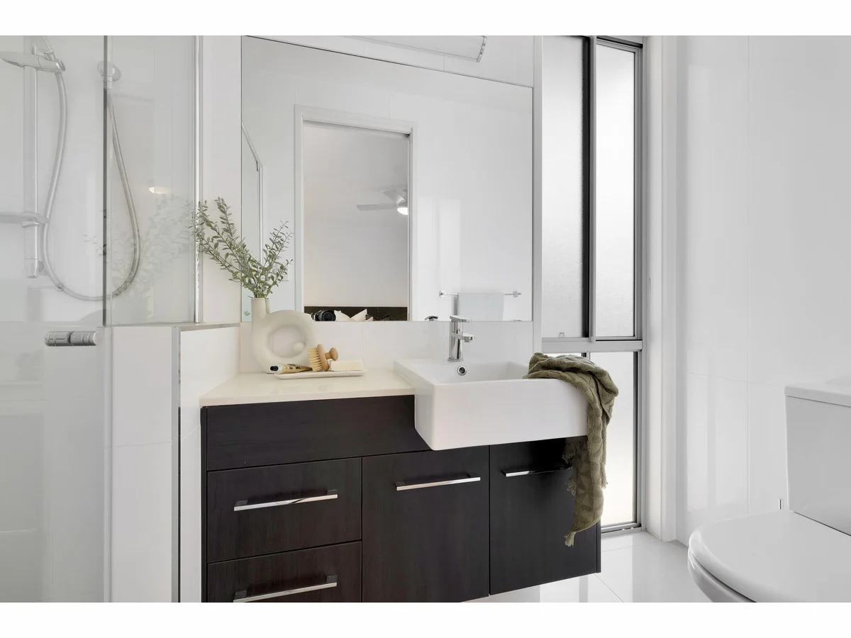 Additional image 19 of 9 Chant Street, Broadbeach Waters QLD 4218