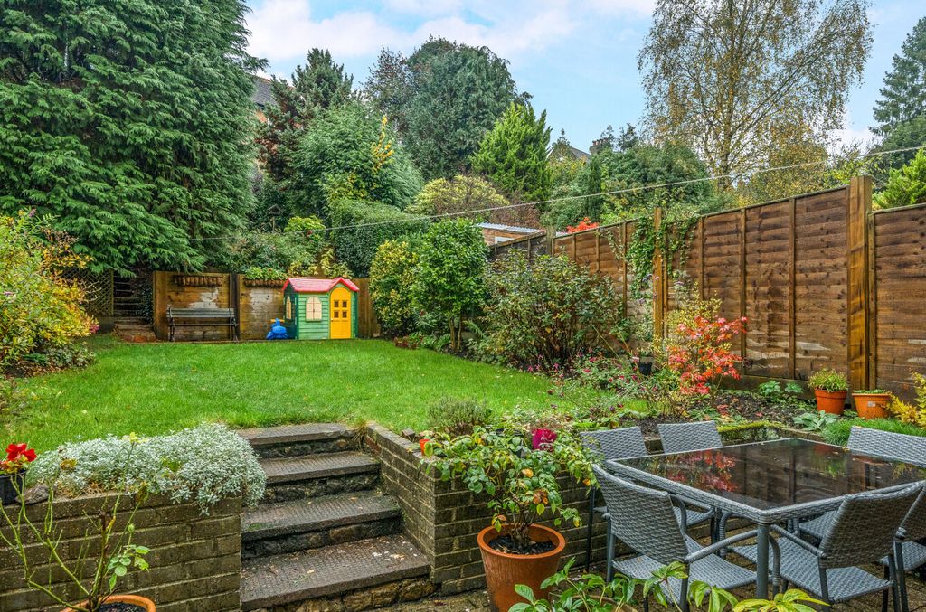 Additional image 11 of 3 bed semi-detached house for saleHaslemere, Surrey GU27