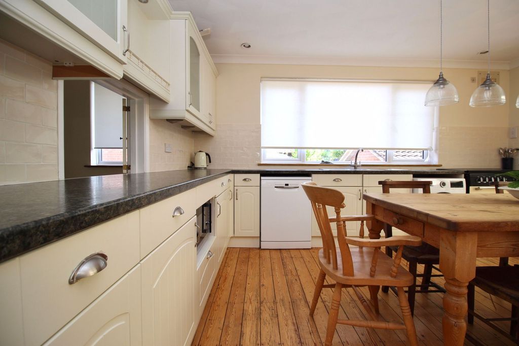 Additional image 10 of 3 bed detached house for saleReservoir Lane, Hedge End SO30
