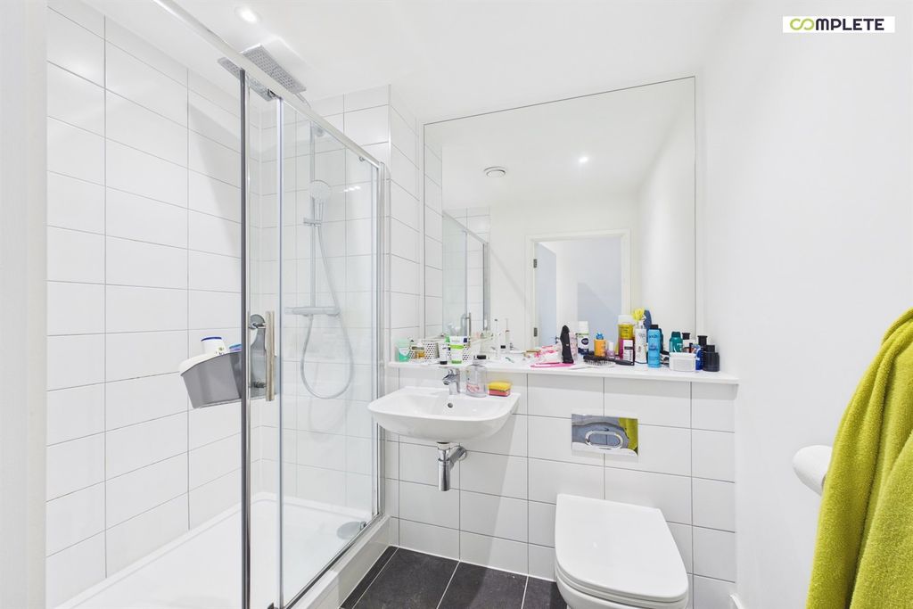Additional image 15 of 2 bed flat for saleNo1 Old Trafford, Manchester M17
