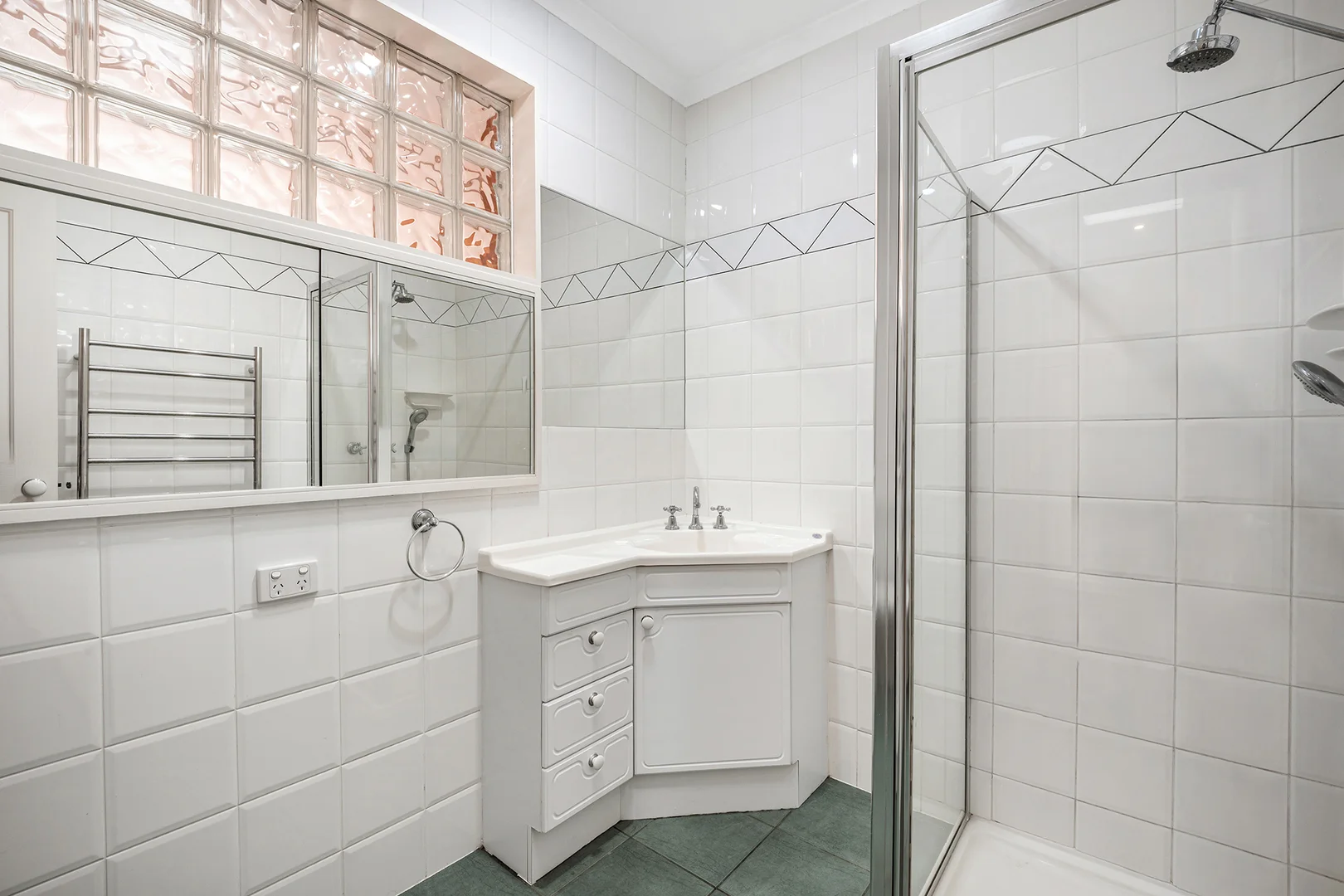 Additional image 9 of 1/155 Lower Heidelberg Road, Ivanhoe VIC 3079