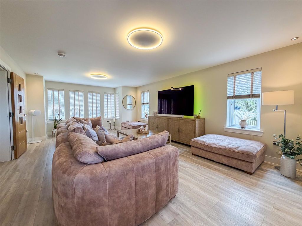 Additional image 3 of 5 bed property for saleWishaw Low Road, Cleland, Motherwell ML1