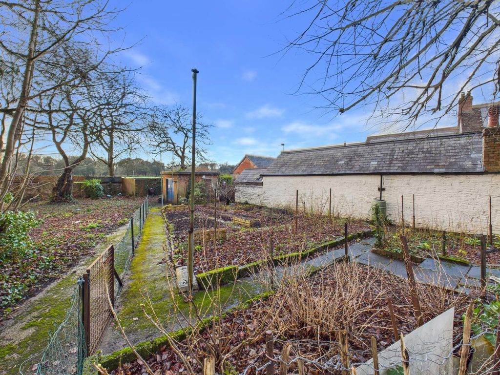 Additional image 7 of 8 bed detached house for saleCardiff Castle Grounds, Blackweir, Cardiff CF10