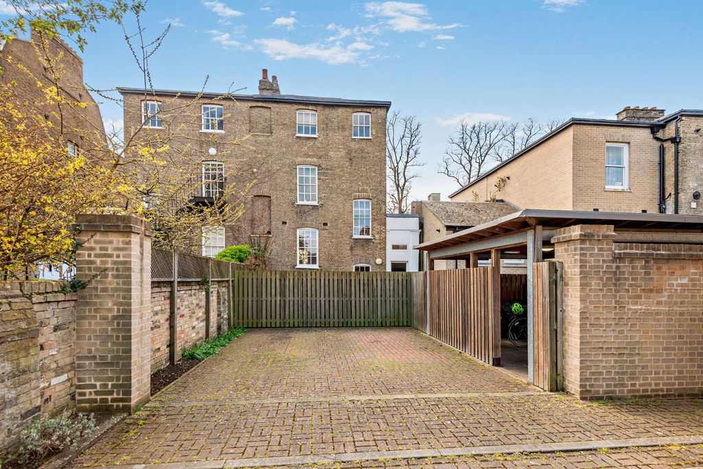 Additional image 14 of 2 bed flat for saleParkside, Cambridge CB1