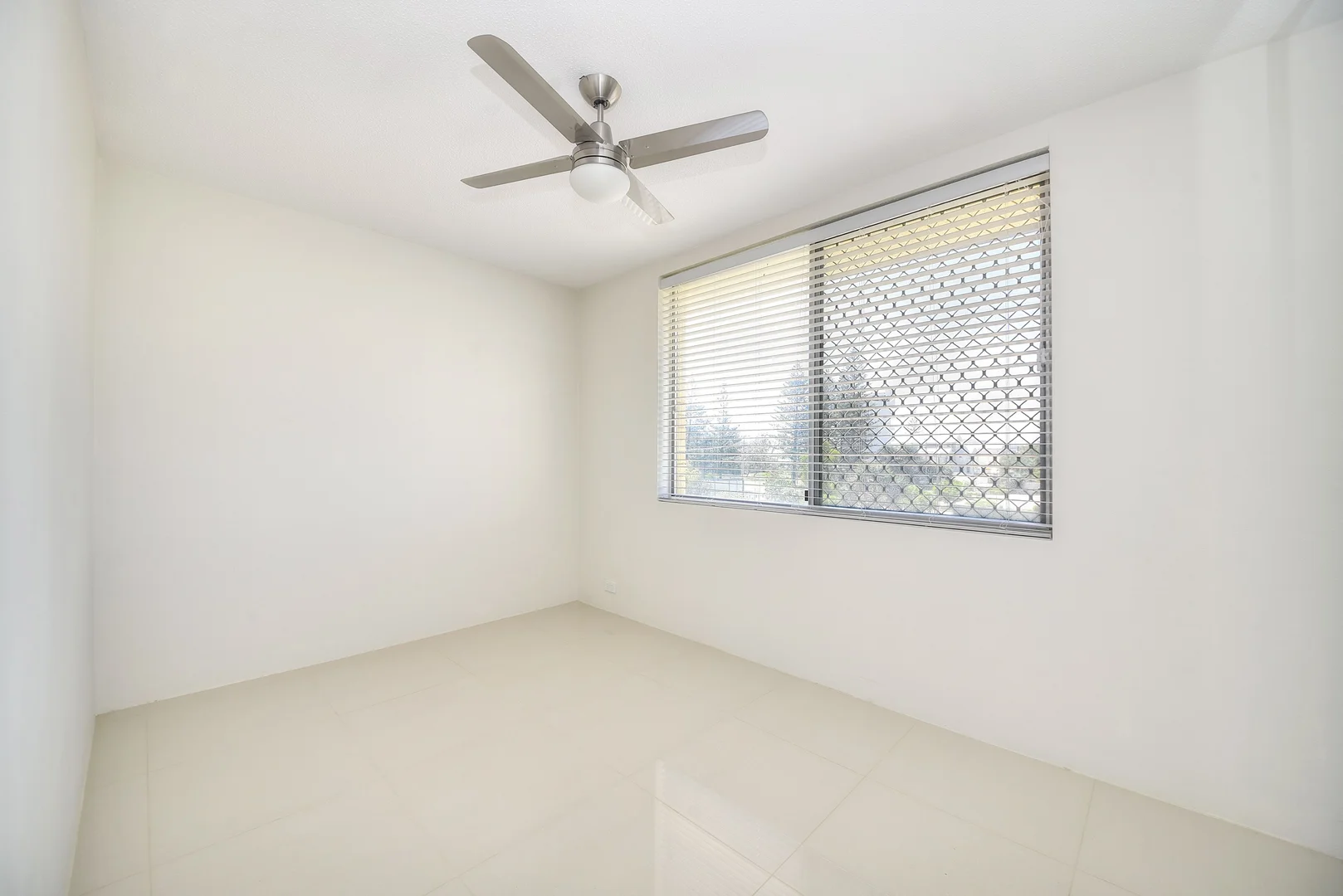 Additional image 2 of 9/280 Hedges Avenue, Mermaid Beach QLD 4218