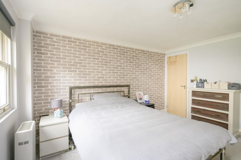 Additional image 10 of 2 bed flat for saleVictoria Bridge Road, Bath BA1