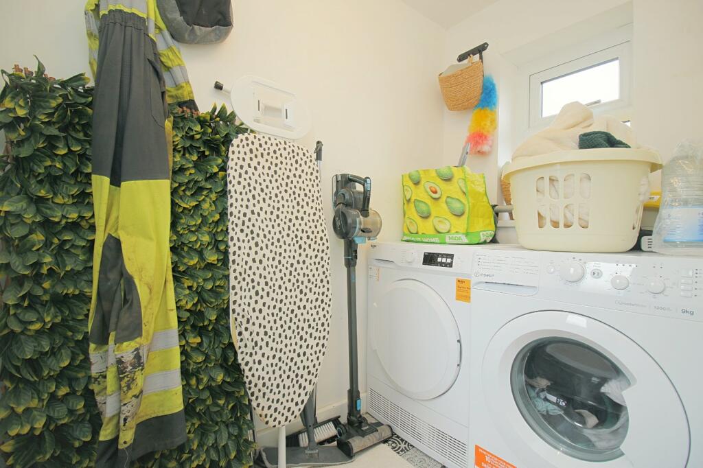Additional image 12 of Poplar View, Bradford, BD7
