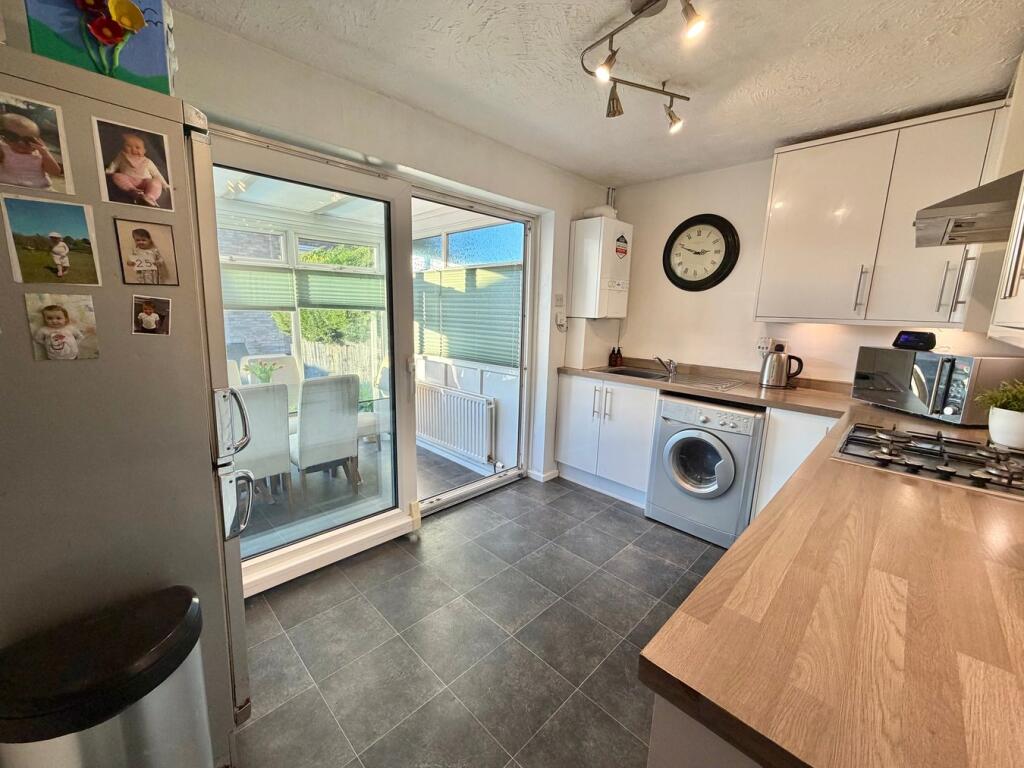 Cherry Tree Rise, Keighley, BD21 photo 5
