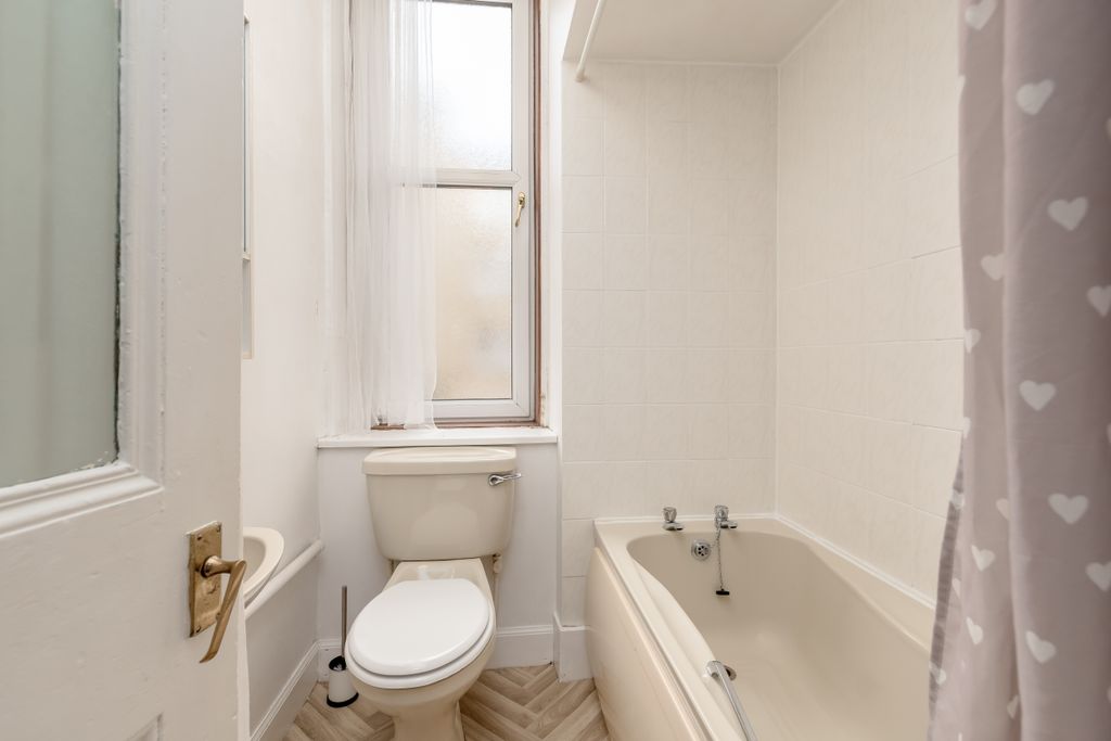 Additional image 9 of 1 bed flat for sale10, 1F2, Wardlaw Street, Edinburgh EH11