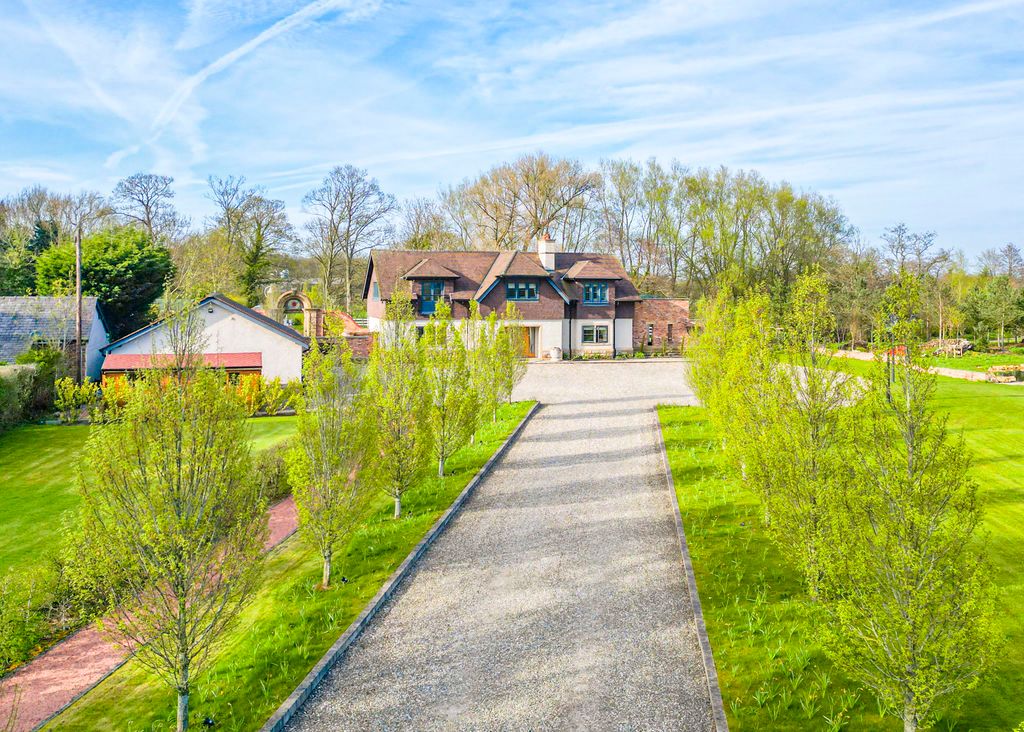 4 bed detached house for saleThe Stables, Grape Lane, Croston PR26 photo 2