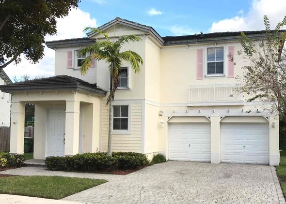 181 Ne 30 Place, Homestead, FL, 33033
