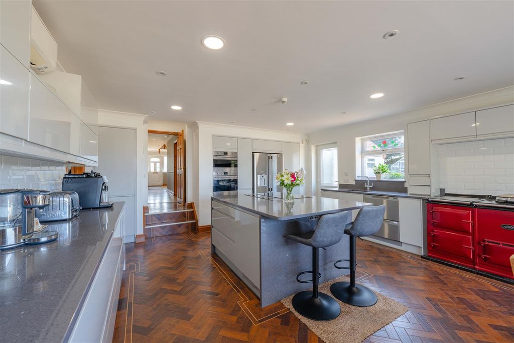 Additional image 8 of 4 bed detached house for saleGlebe Lane, Lower Harlestone, Northampton NN7
