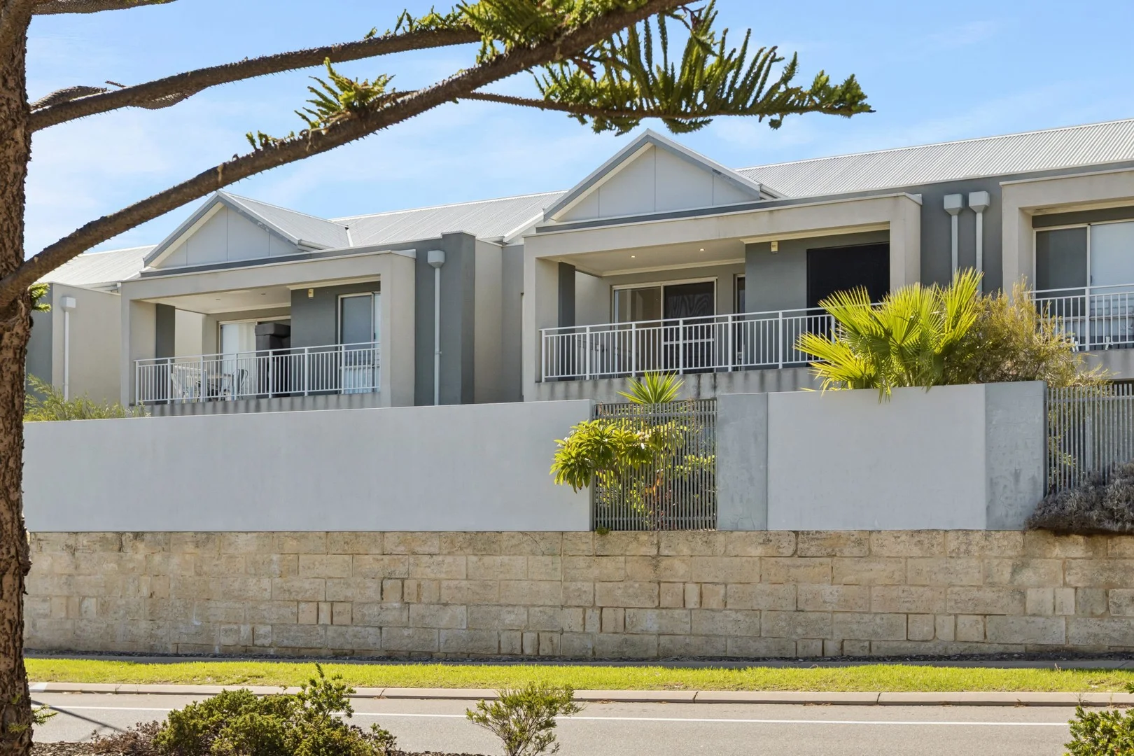 7/1 Elsbury Approach, Clarkson WA 6030